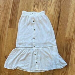 Pretty soft size 8 girls white maxi skirt for summer